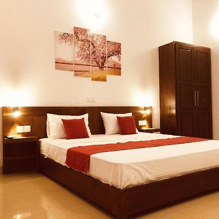 Grand Villa Negombo Bagian luar foto
